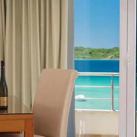 Duje Hotell 4*
