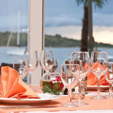 Duje 4* Vodice