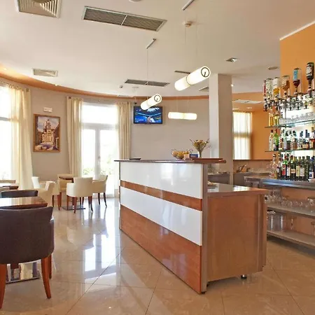 Duje 4* فوديس